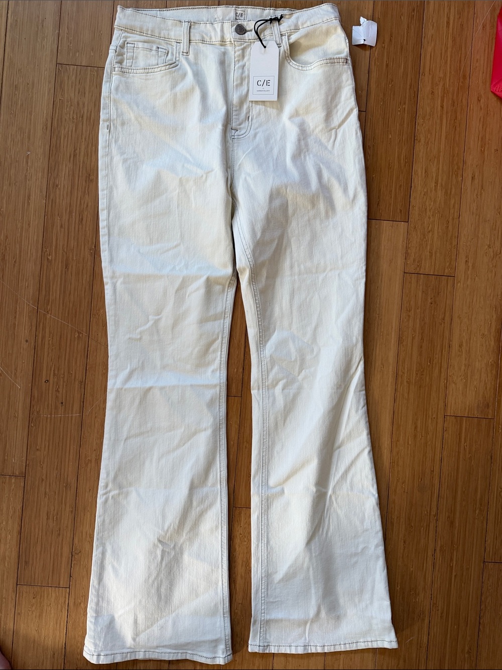 Current/Elliott Cream High-Rise Jeans with Branded Tag